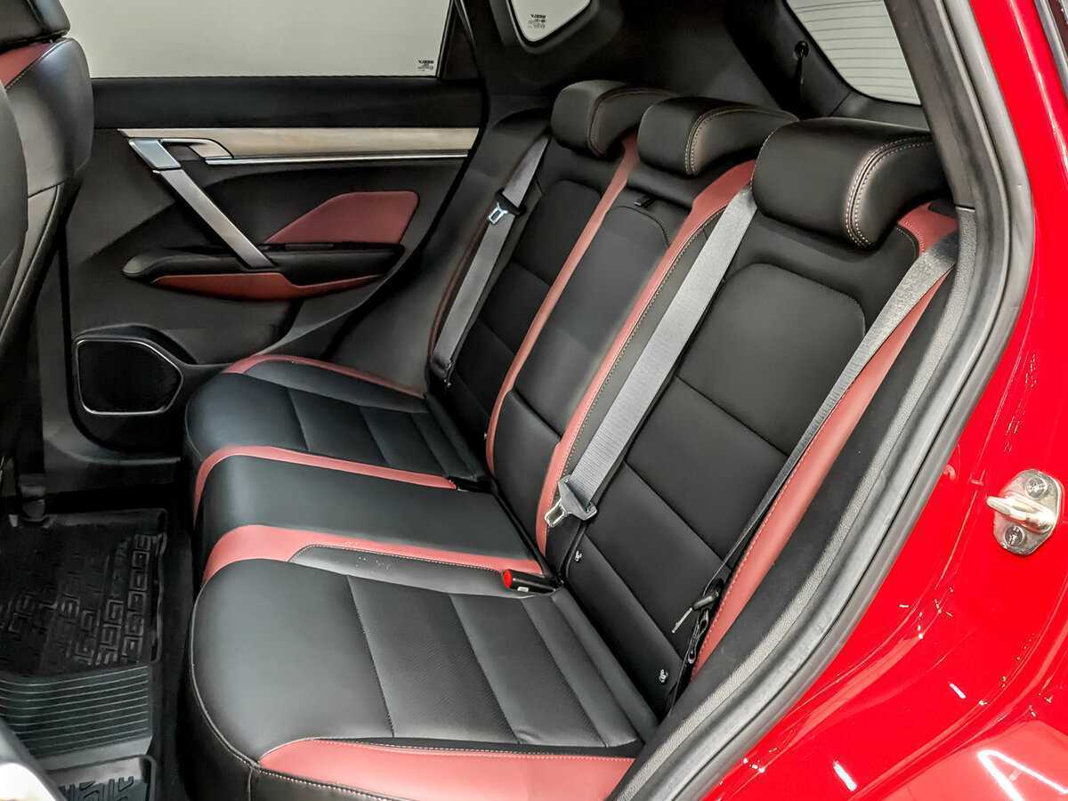 Geely Coolray с пробегом — 2022 год. Фото: #11