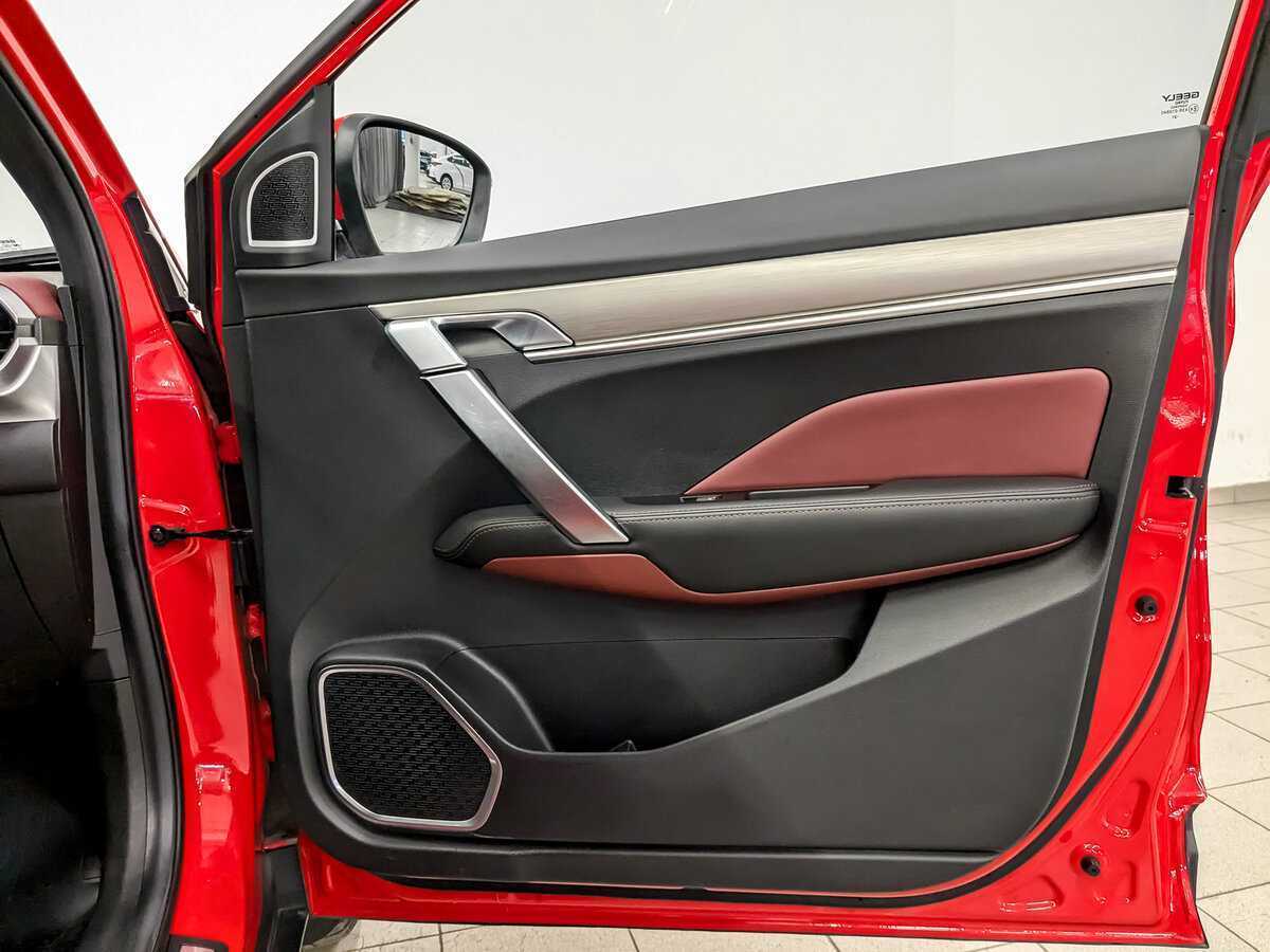 Geely Coolray с пробегом — 2022 год. Фото: #23