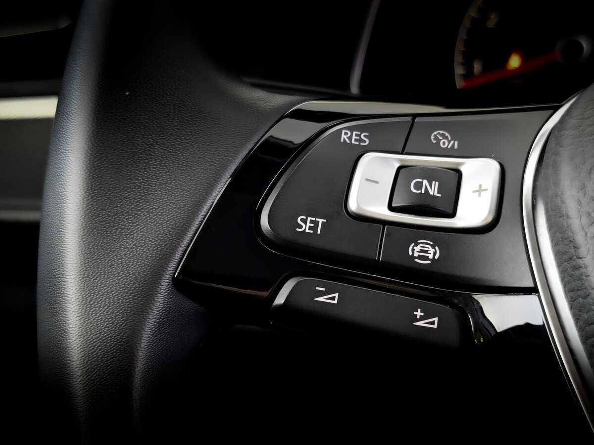 Volkswagen Jetta с пробегом — 2020 год. Фото: #25