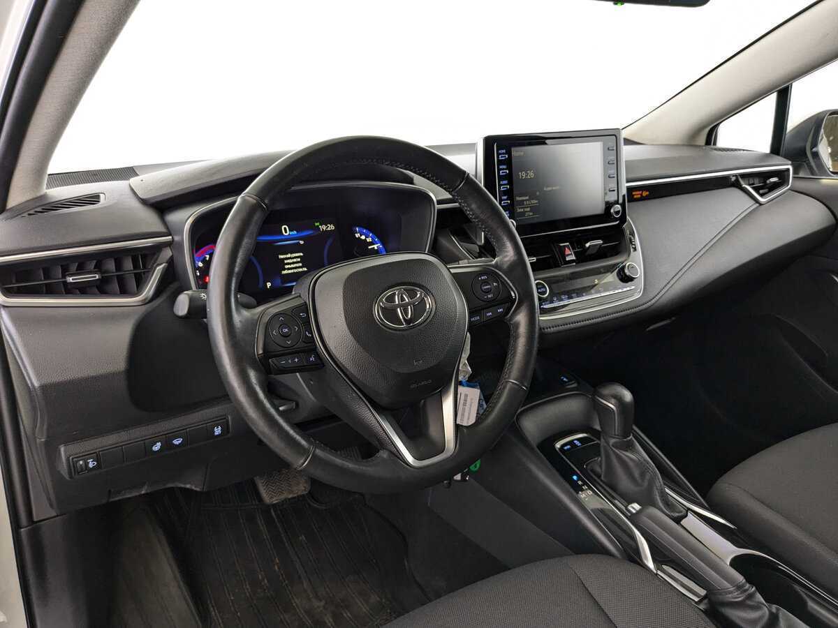 Toyota Corolla с пробегом — 2019 год. Фото: #15