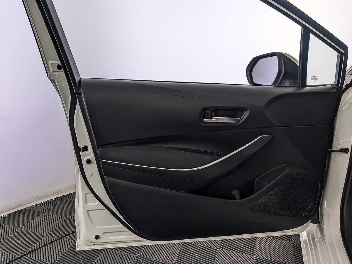 Toyota Corolla с пробегом — 2019 год. Фото: #16