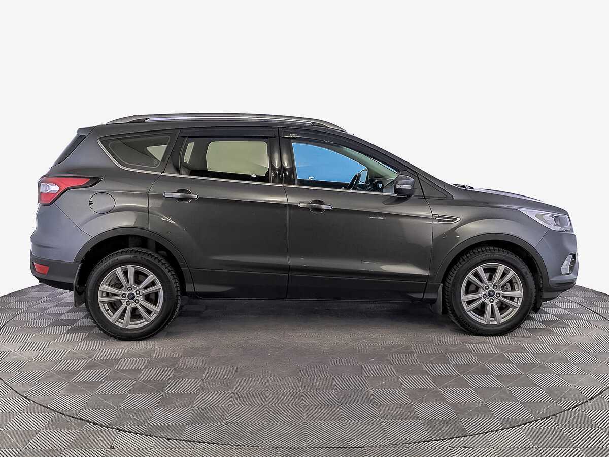 Ford Kuga с пробегом — 2018 год. Фото: #3