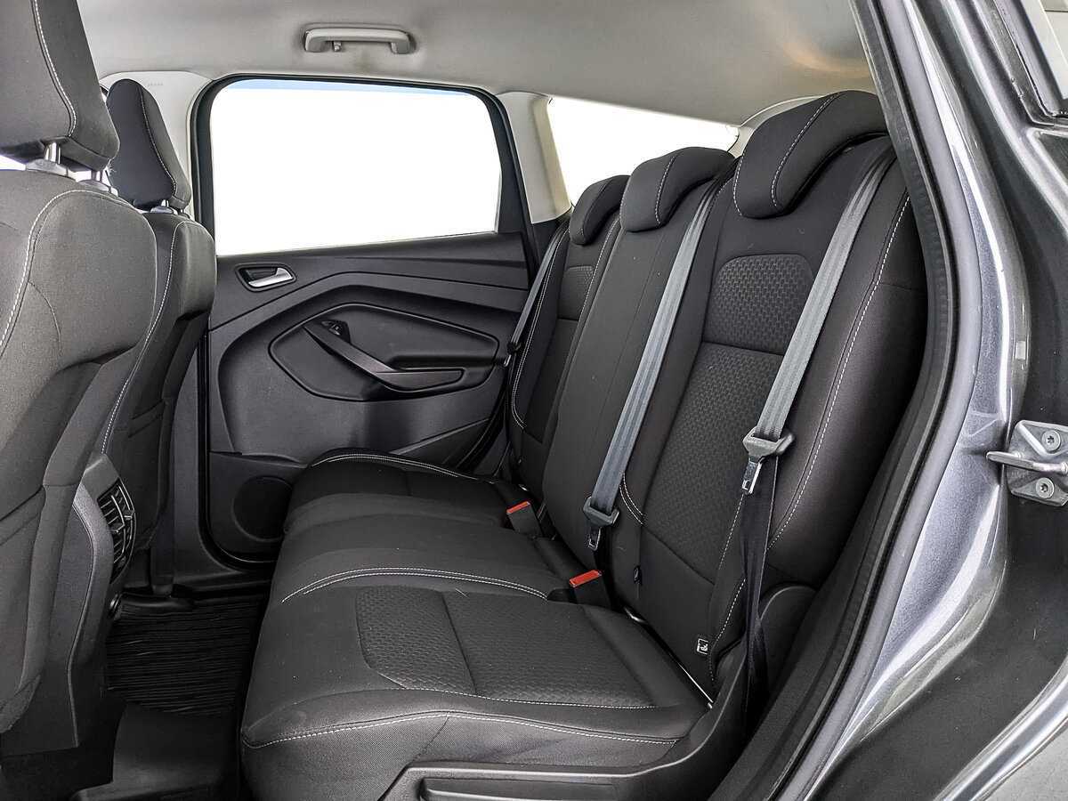 Ford Kuga с пробегом — 2018 год. Фото: #16