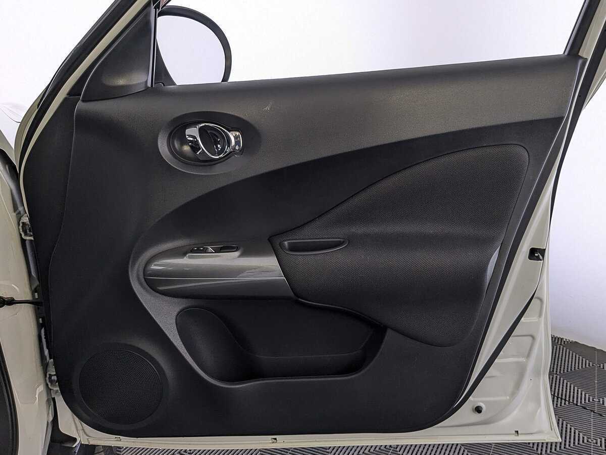 Nissan Juke с пробегом — 2012 год. Фото: #22