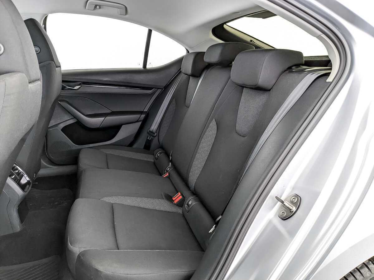 Skoda Octavia с пробегом — 2021 год. Фото: #11