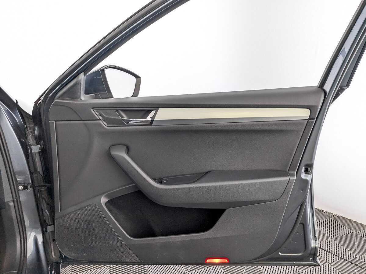 Skoda Superb с пробегом — 2018 год. Фото: #22