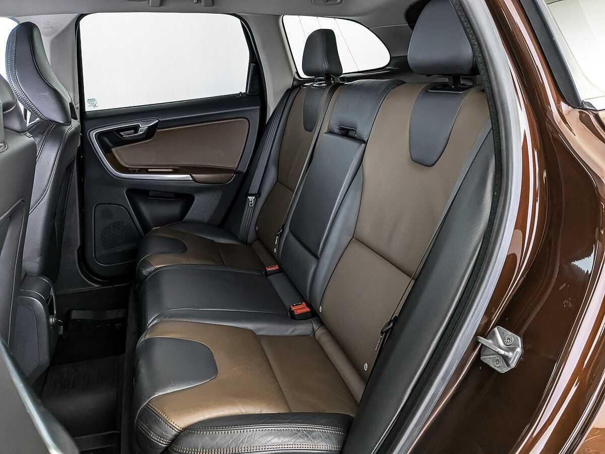 Volvo XC60 с пробегом — 2014 год. Фото: #17