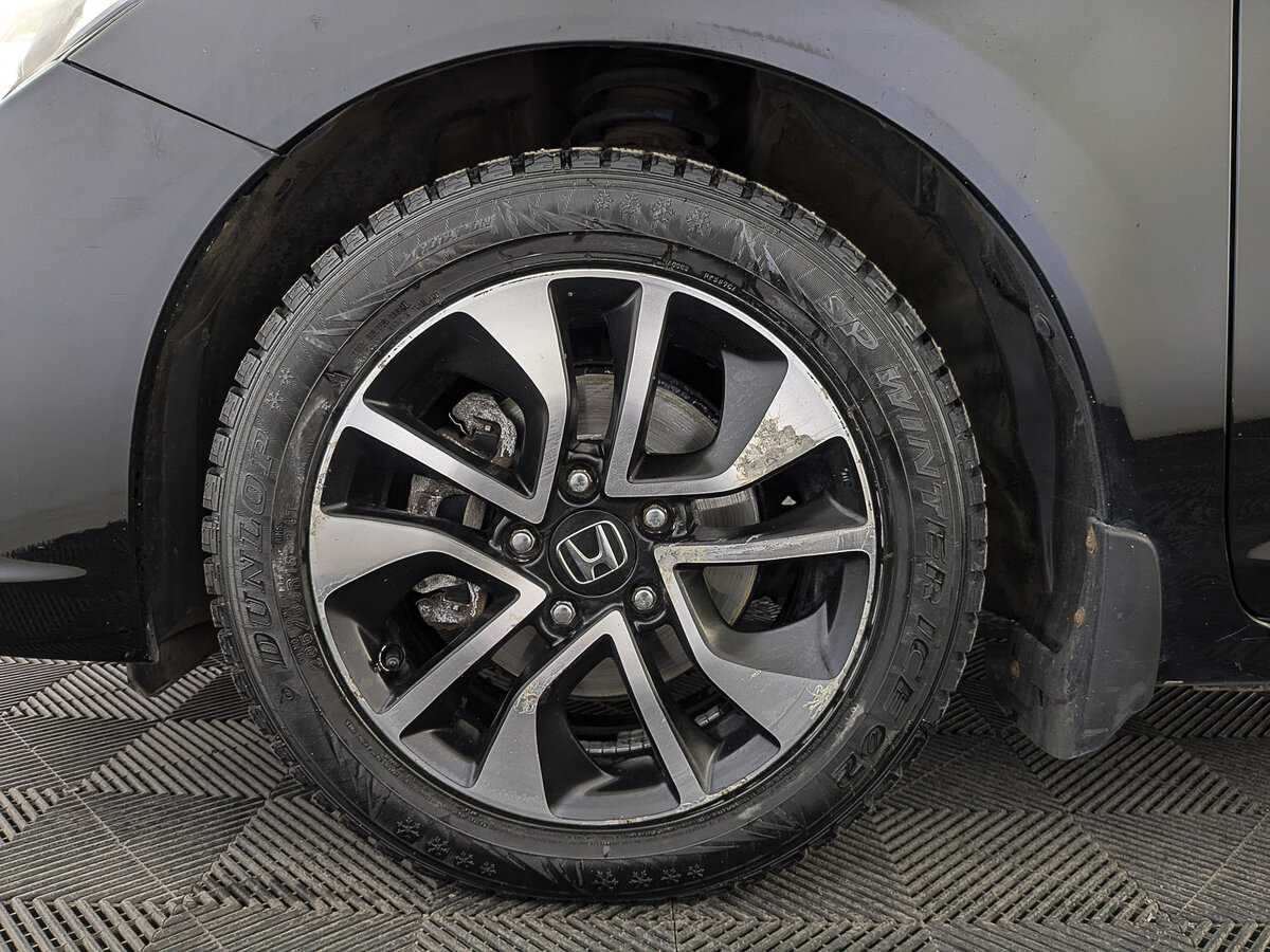 Honda Civic с пробегом — 2013 год. Фото: #11