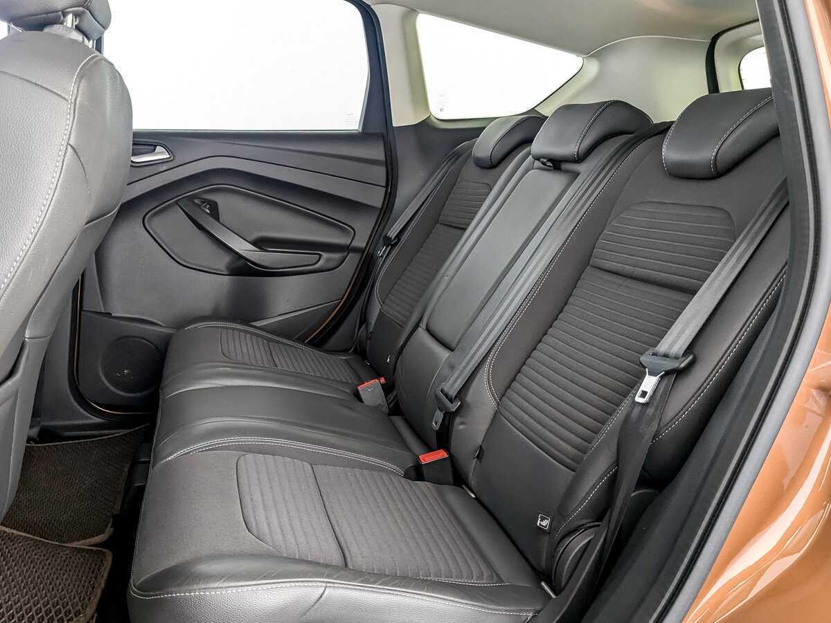 Ford Kuga с пробегом — 2018 год. Фото: #11