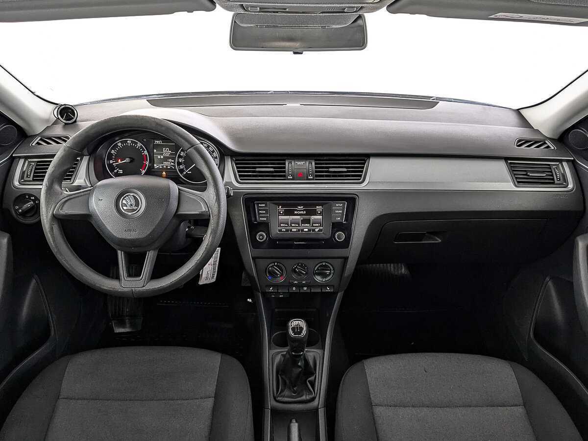Skoda Rapid с пробегом — 2017 год. Фото: #11