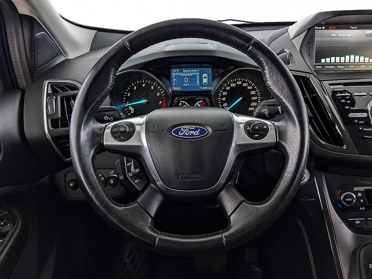 Ford Kuga с пробегом — 2014 год. Фото: #21