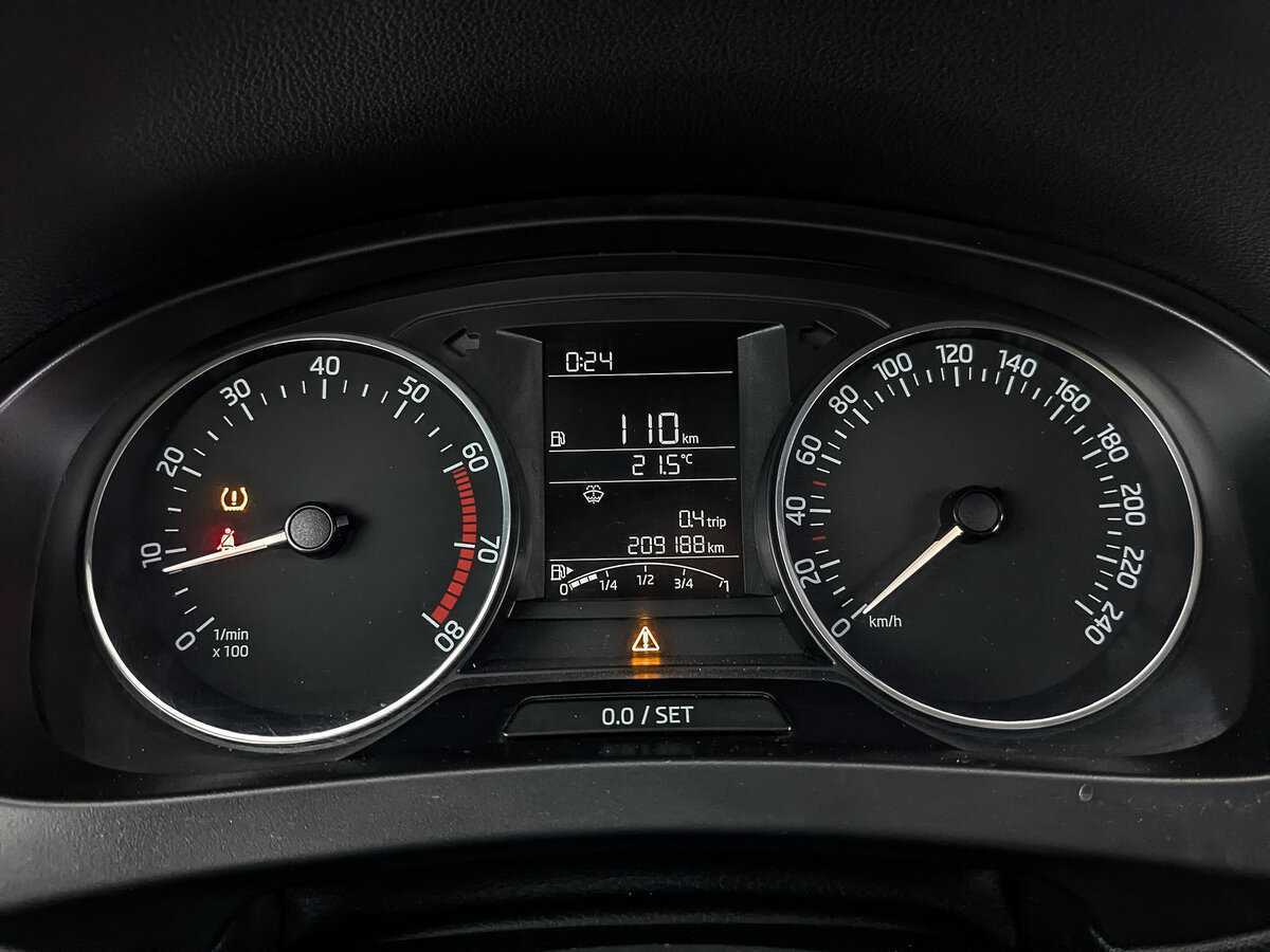 Skoda Rapid с пробегом — 2017 год. Фото: #15