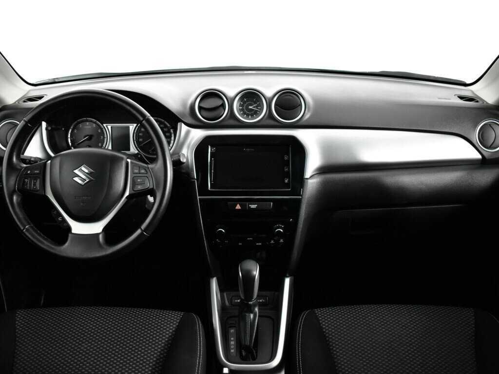 Suzuki Vitara с пробегом — 2016 год. Фото: #11