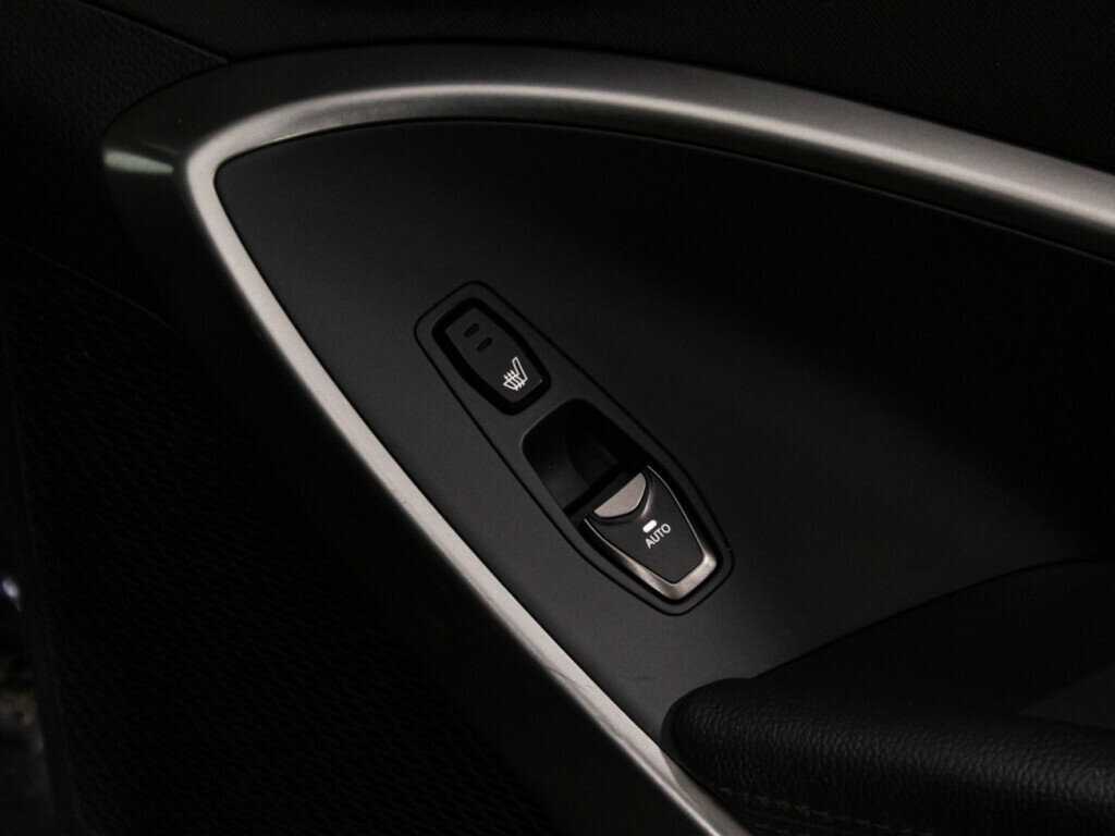 Hyundai Santa Fe с пробегом — 2018 год. Фото: #19