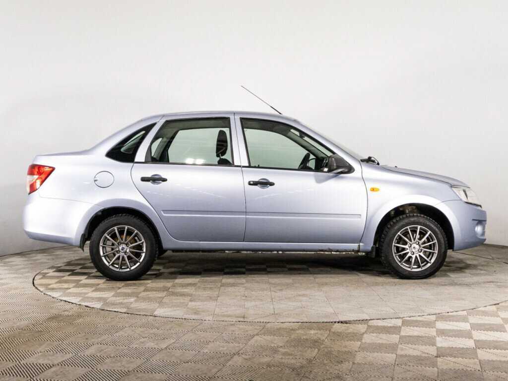 Lada (ВАЗ) Granta с пробегом — 2013 год. Фото: #3