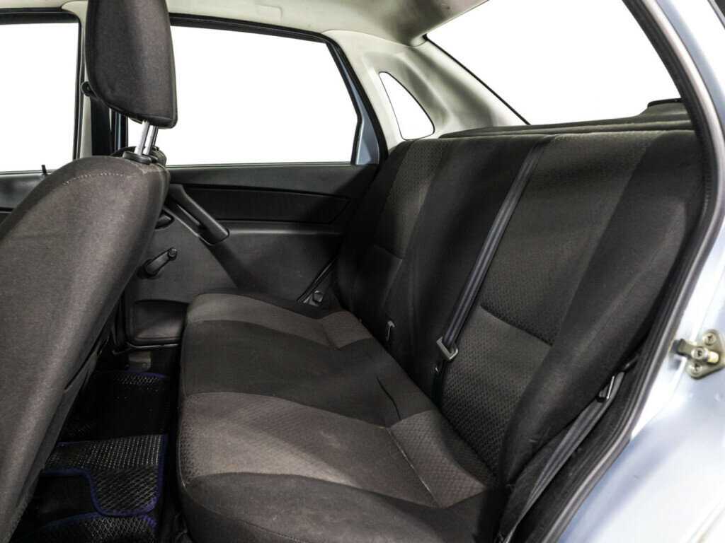 Lada (ВАЗ) Granta с пробегом — 2013 год. Фото: #9