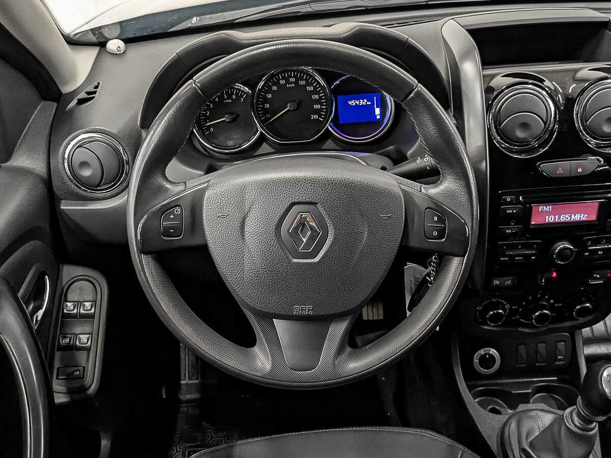 Renault Duster с пробегом — 2015 год. Фото: #21
