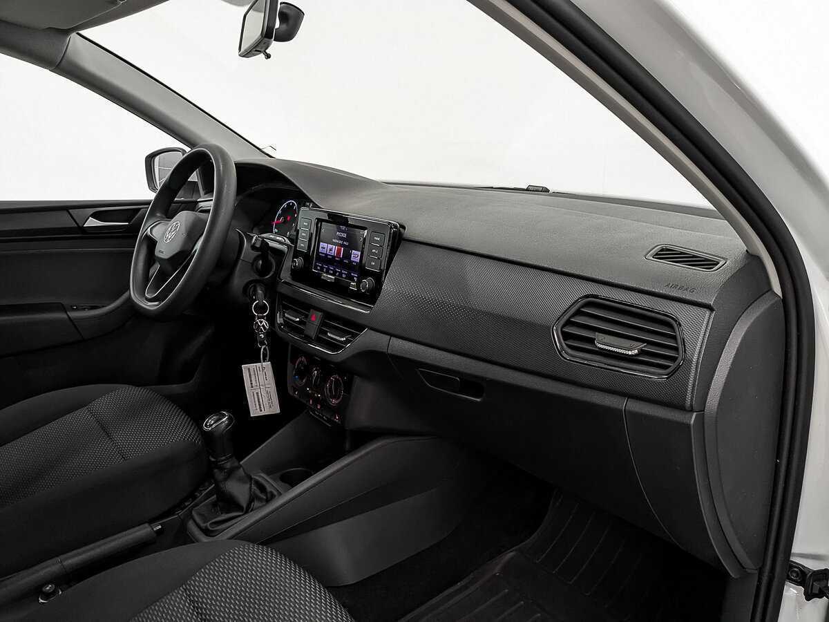 Volkswagen Polo с пробегом — 2020 год. Фото: #12