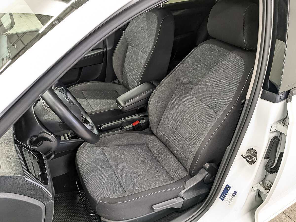 Volkswagen Polo с пробегом — 2021 год. Фото: #19