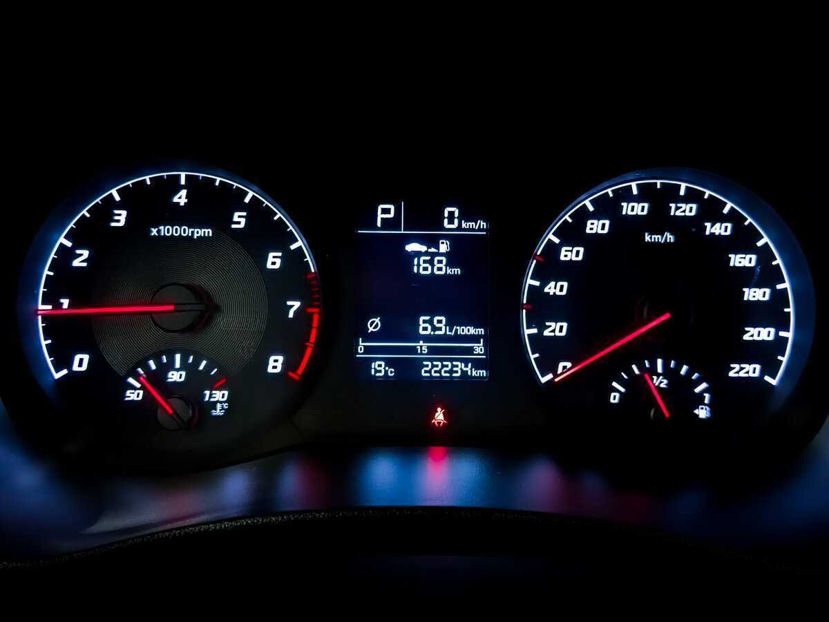 Hyundai Solaris с пробегом — 2021 год. Фото: #12