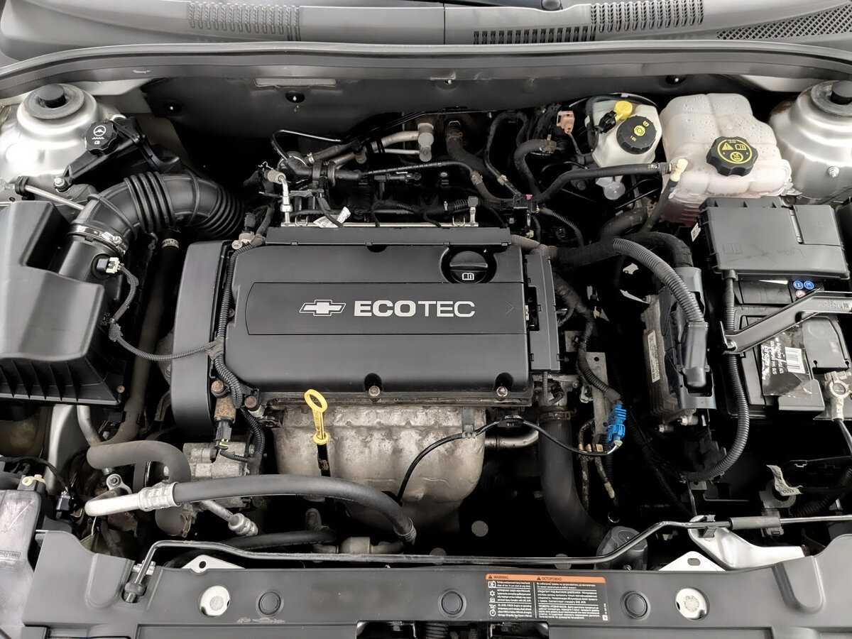 Chevrolet Cruze с пробегом — 2013 год. Фото: #8