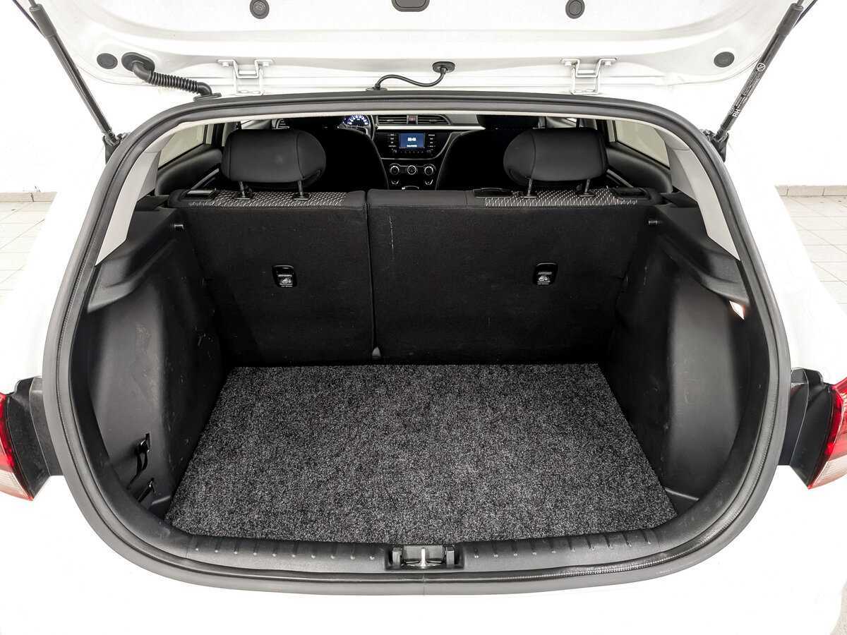 Kia Rio с пробегом — 2017 год. Фото: #9