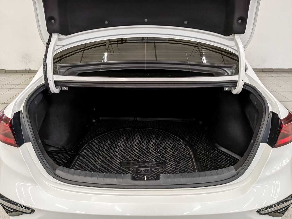 Kia Cerato с пробегом — 2019 год. Фото: #9