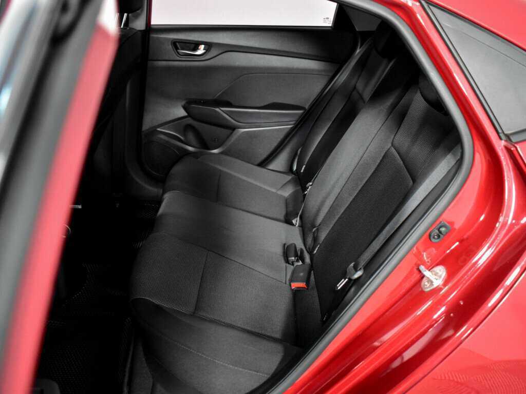 Hyundai Solaris с пробегом — 2017 год. Фото: #10