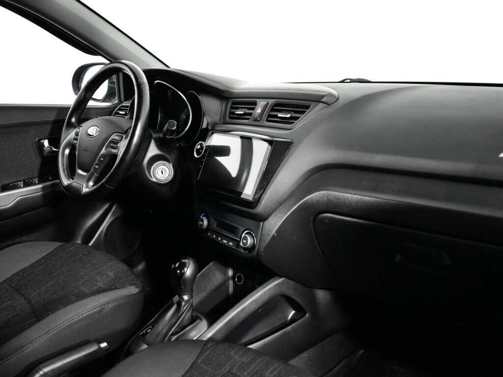 Kia Rio с пробегом — 2015 год. Фото: #8