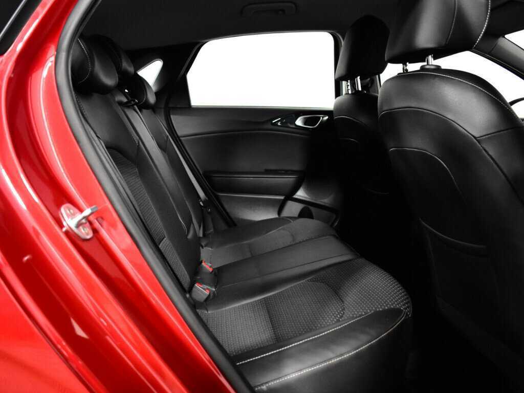 Kia Ceed с пробегом — 2018 год. Фото: #9