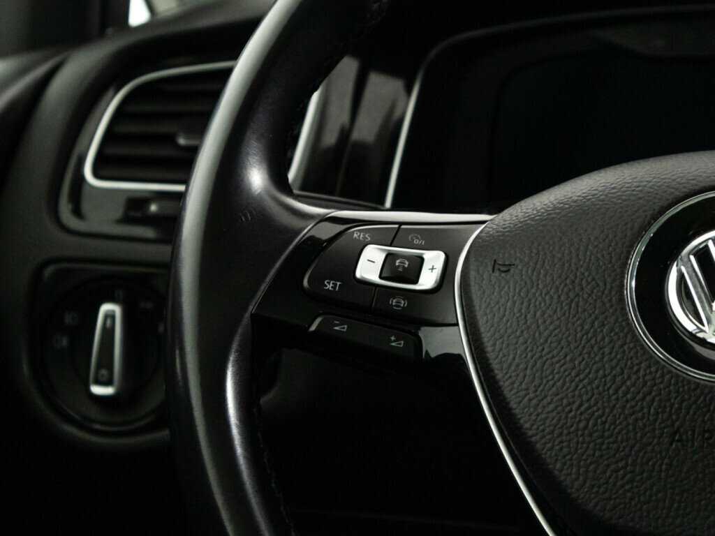 Volkswagen Golf с пробегом — 2018 год. Фото: #17