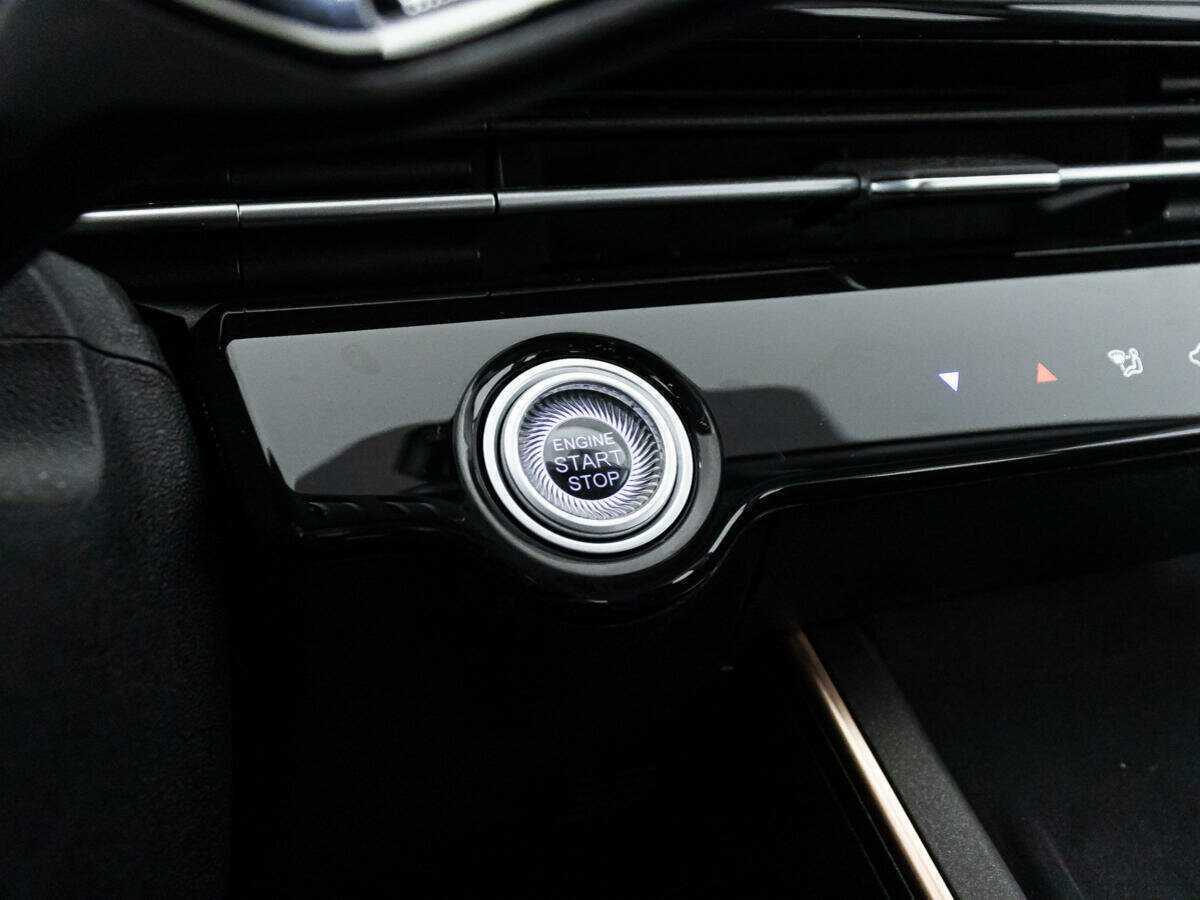 OMODA C5 с пробегом — 2024 год. Фото: #17