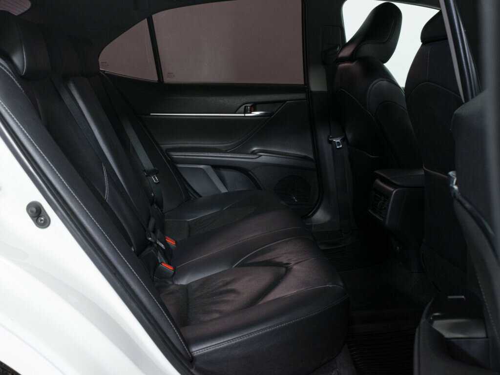 Toyota Camry с пробегом — 2021 год. Фото: #8