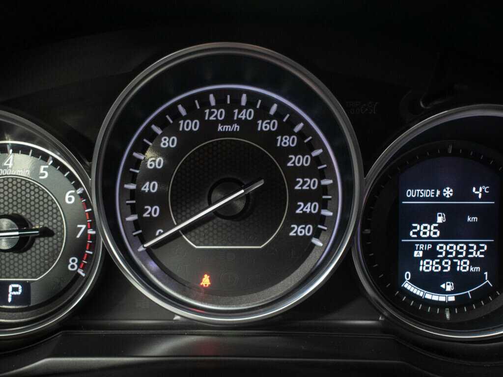 Mazda 6 с пробегом — 2013 год. Фото: #10