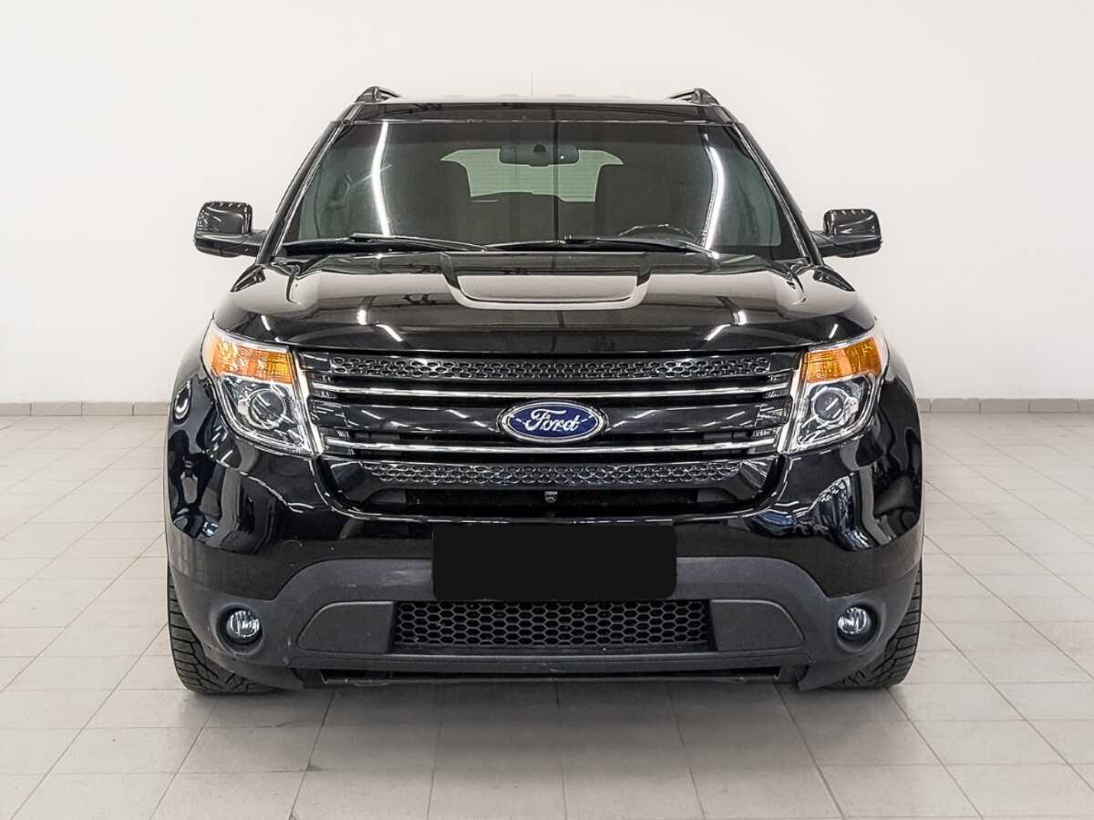 Ford Explorer с пробегом — 2014 год. Фото: #1
