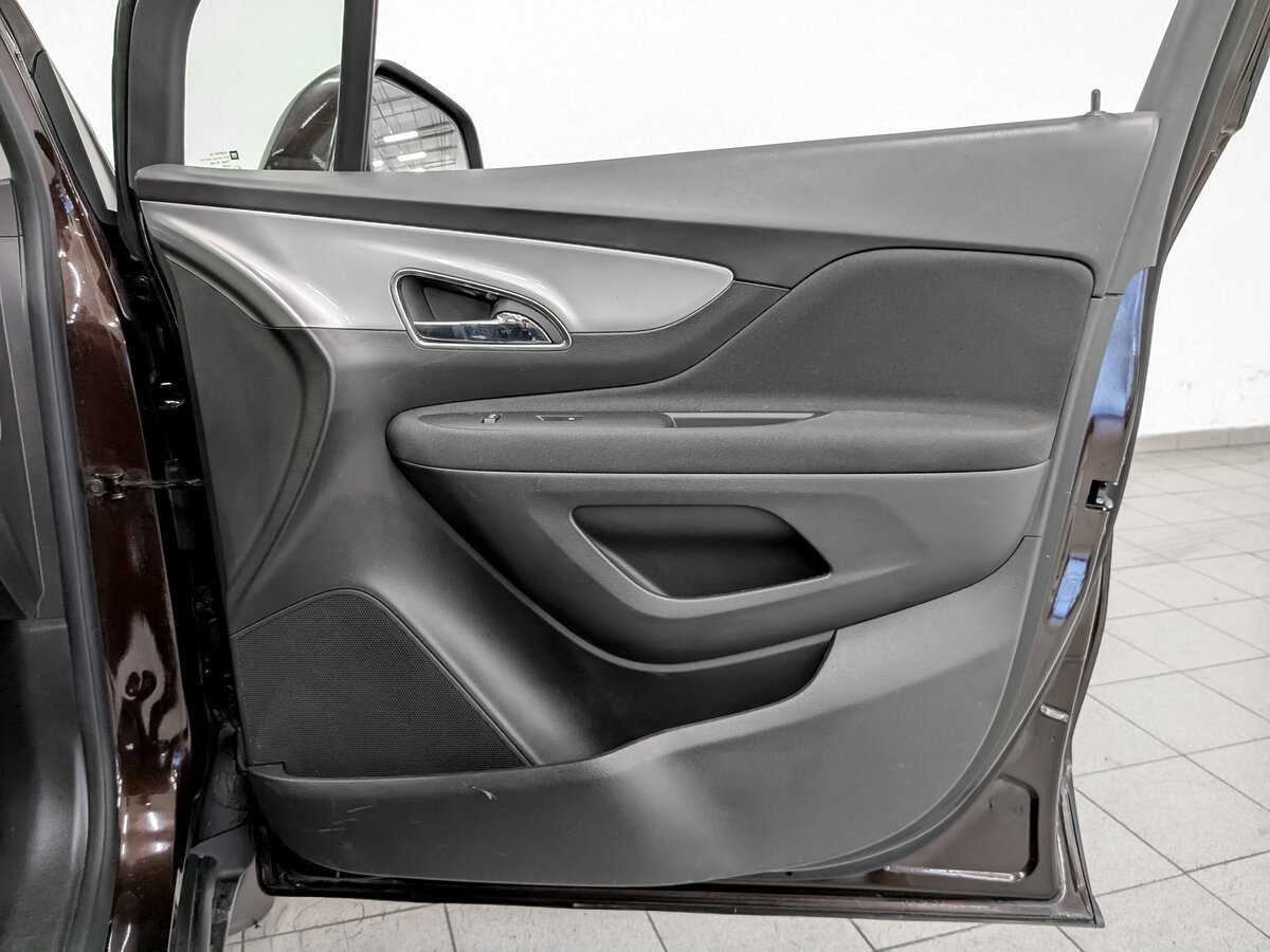 Opel Mokka с пробегом — 2014 год. Фото: #21