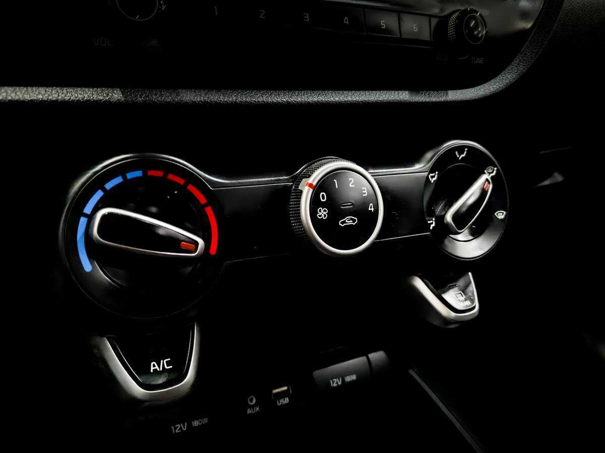 Kia Rio с пробегом — 2020 год. Фото: #22