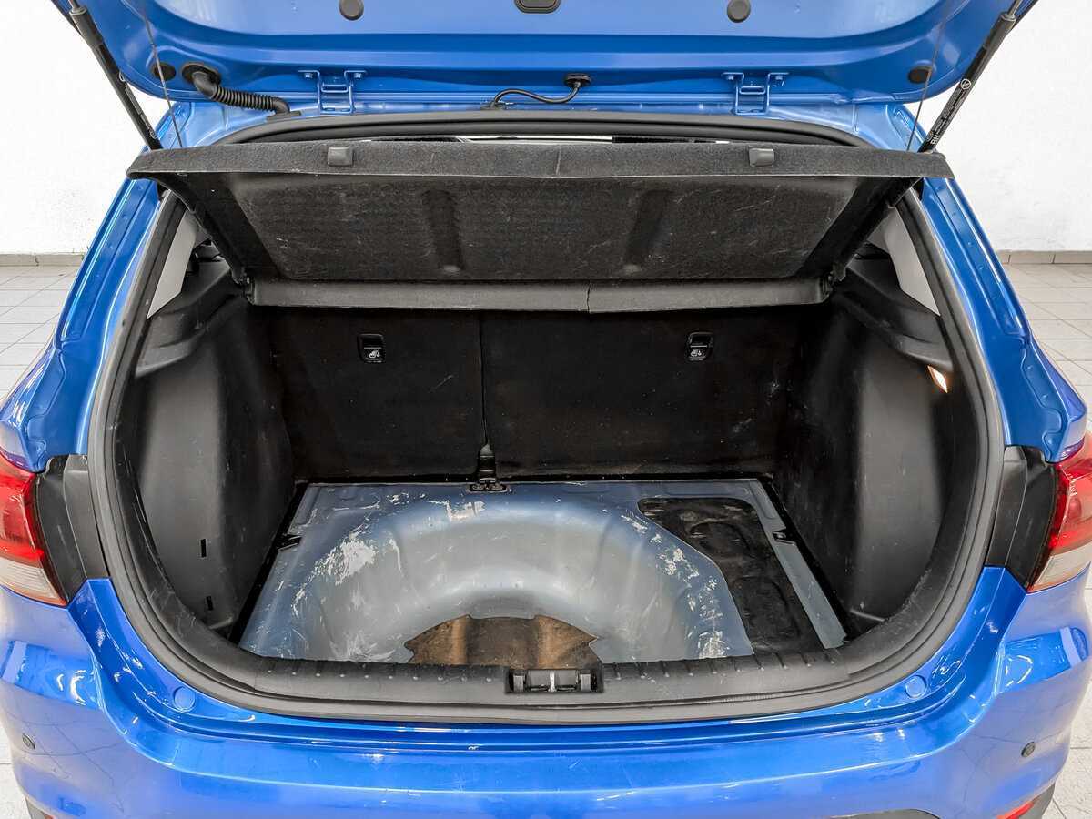 Kia Rio с пробегом — 2020 год. Фото: #9