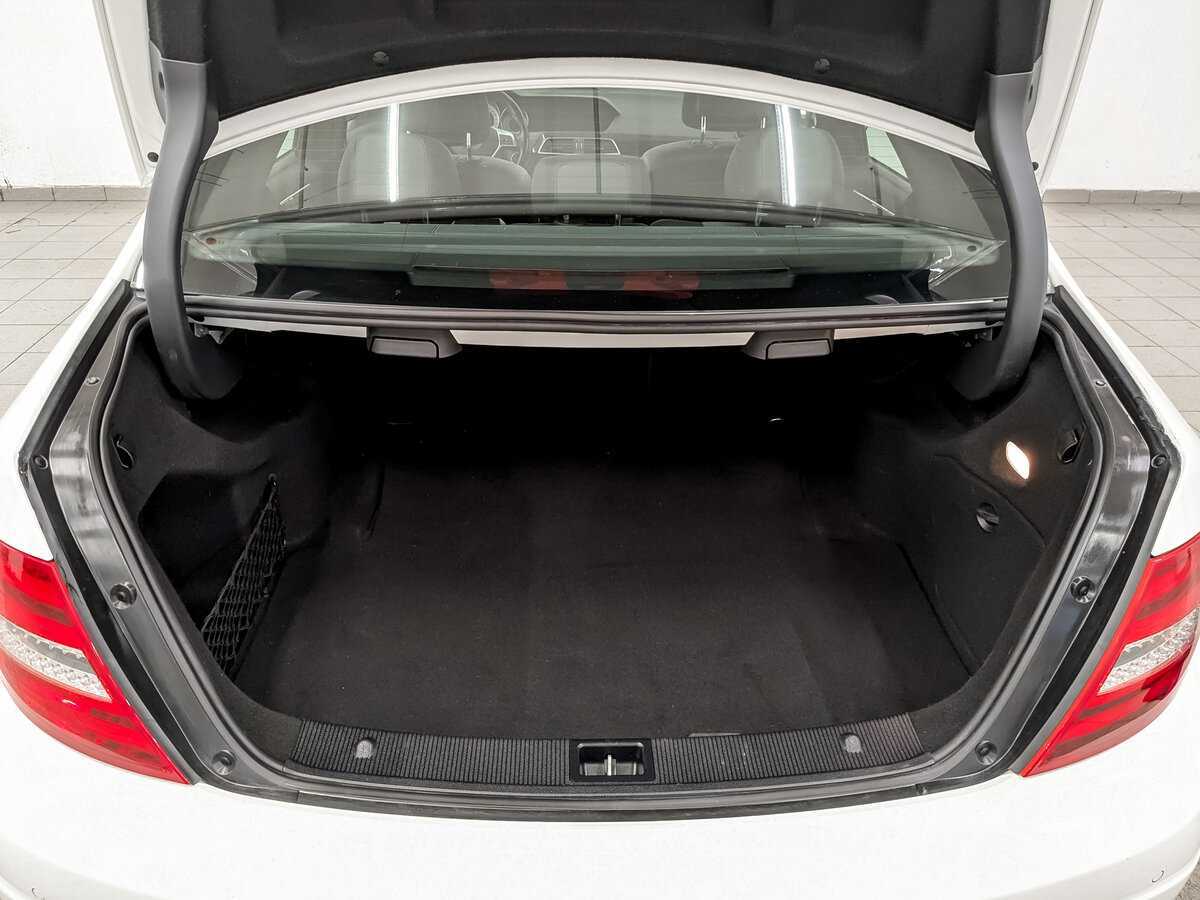 Mercedes-Benz C-Класс с пробегом — 2012 год. Фото: #9