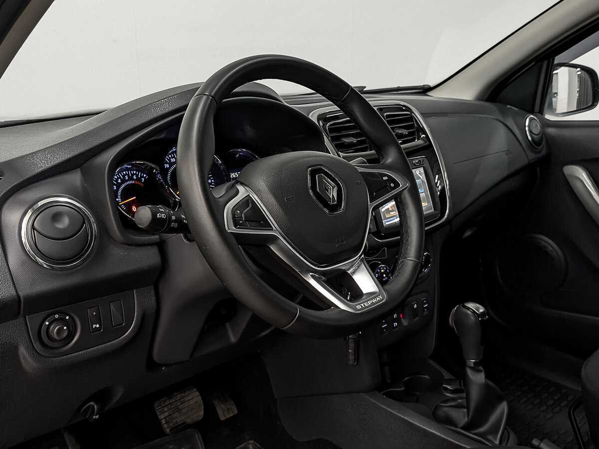 Renault Logan с пробегом — 2019 год. Фото: #14