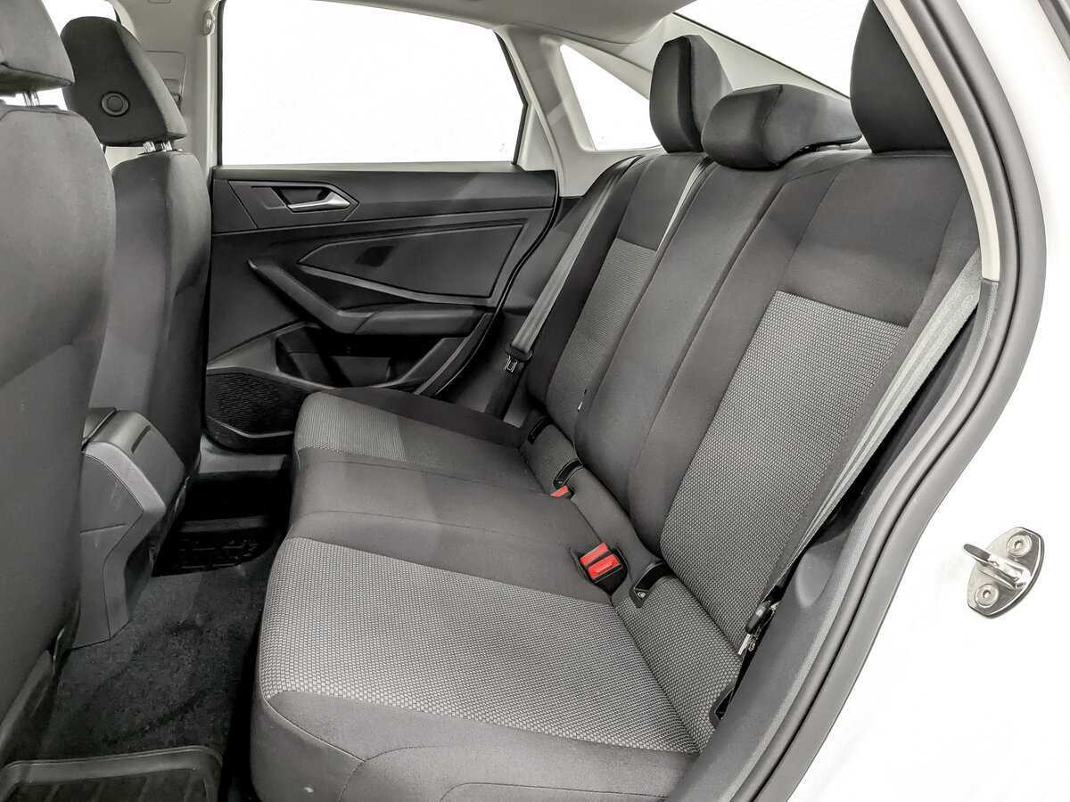 Volkswagen Jetta с пробегом — 2020 год. Фото: #11