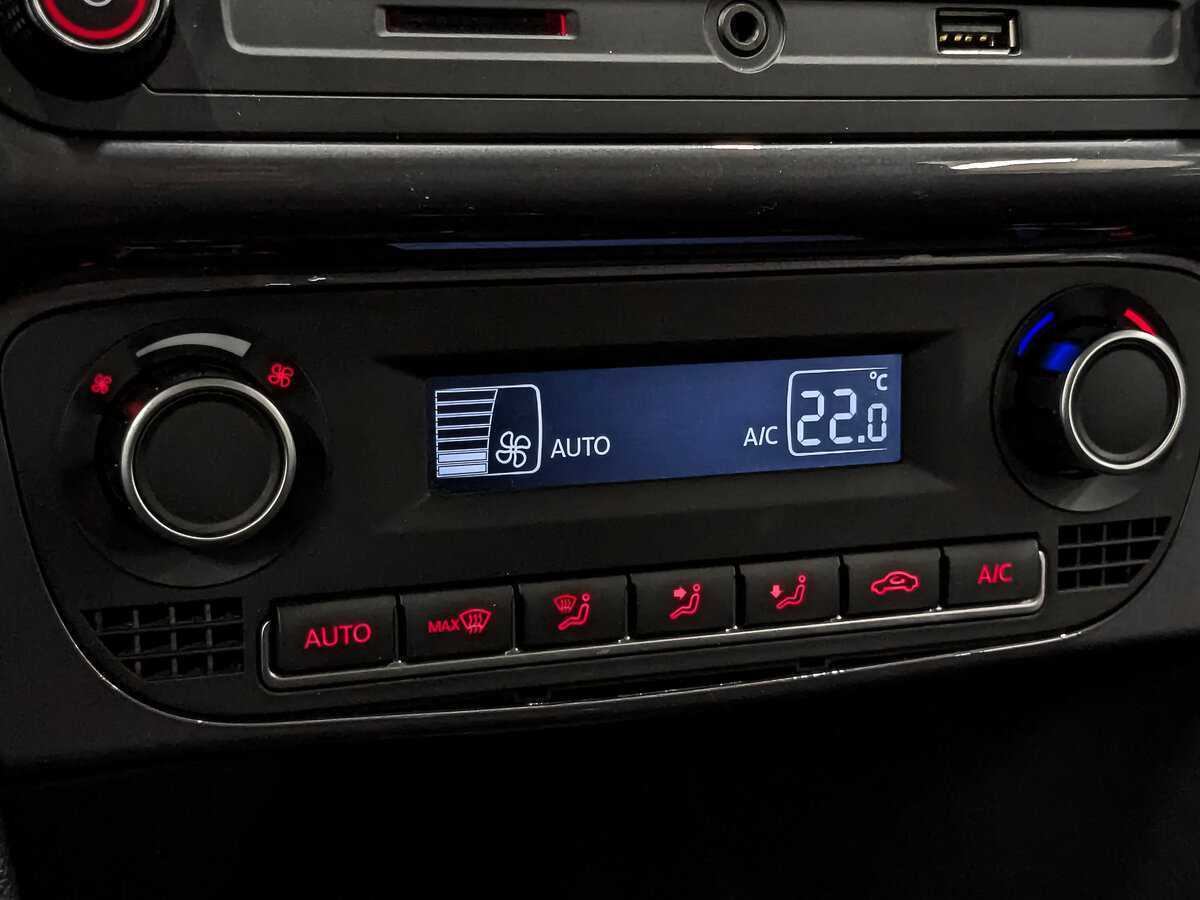 Volkswagen Polo с пробегом — 2018 год. Фото: #20