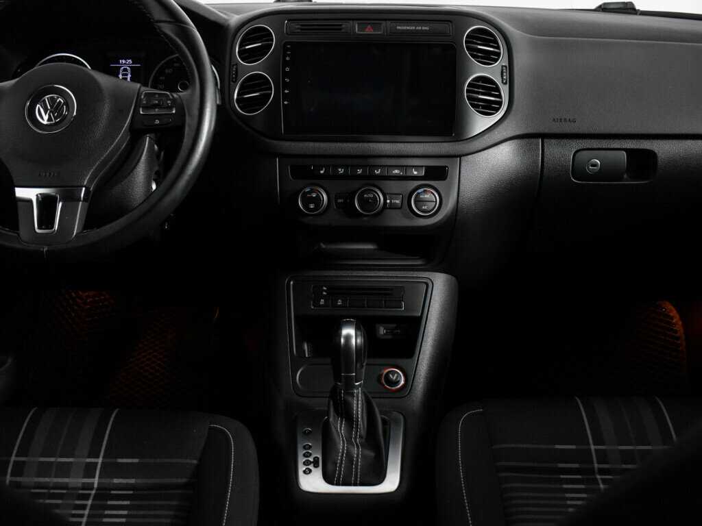 Volkswagen Tiguan с пробегом — 2016 год. Фото: #13