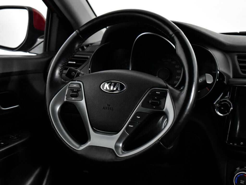 Kia Rio с пробегом — 2016 год. Фото: #15