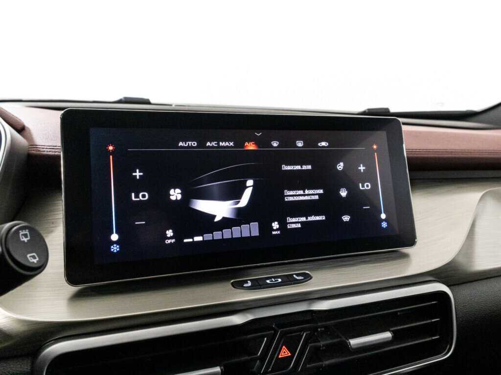 Geely Coolray с пробегом — 2023 год. Фото: #17