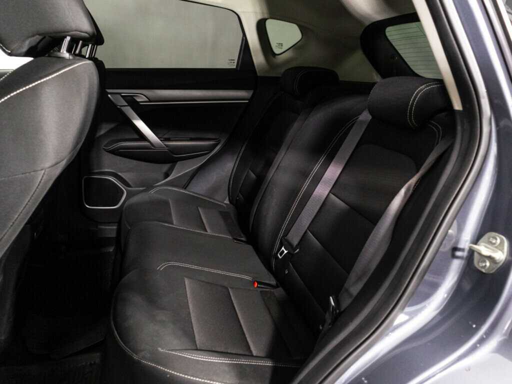 Geely Coolray с пробегом — 2021 год. Фото: #9