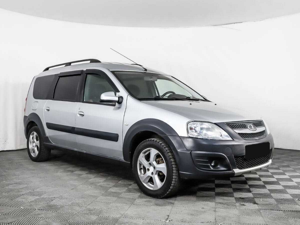 Lada (ВАЗ) Largus с пробегом — 2015 год. Фото: #2