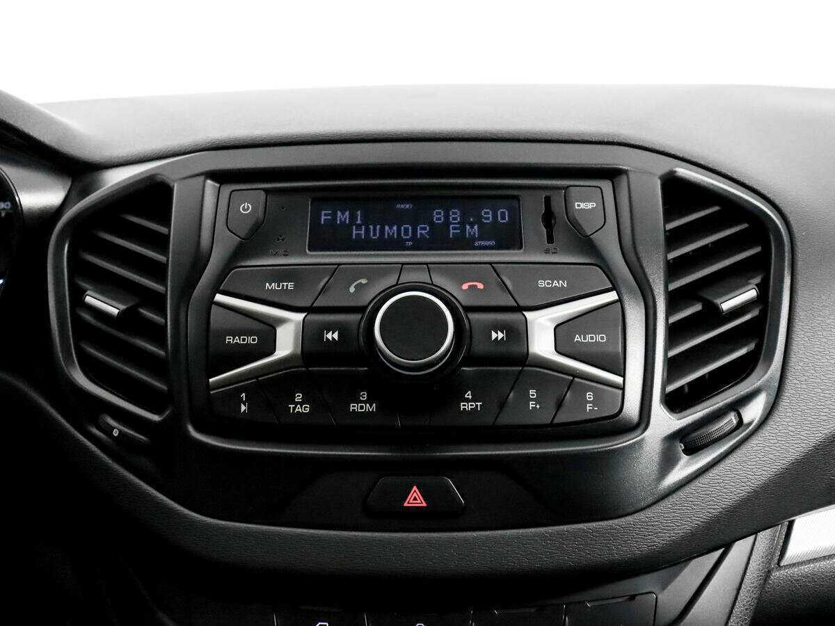 Lada (ВАЗ) Vesta с пробегом — 2016 год. Фото: #12