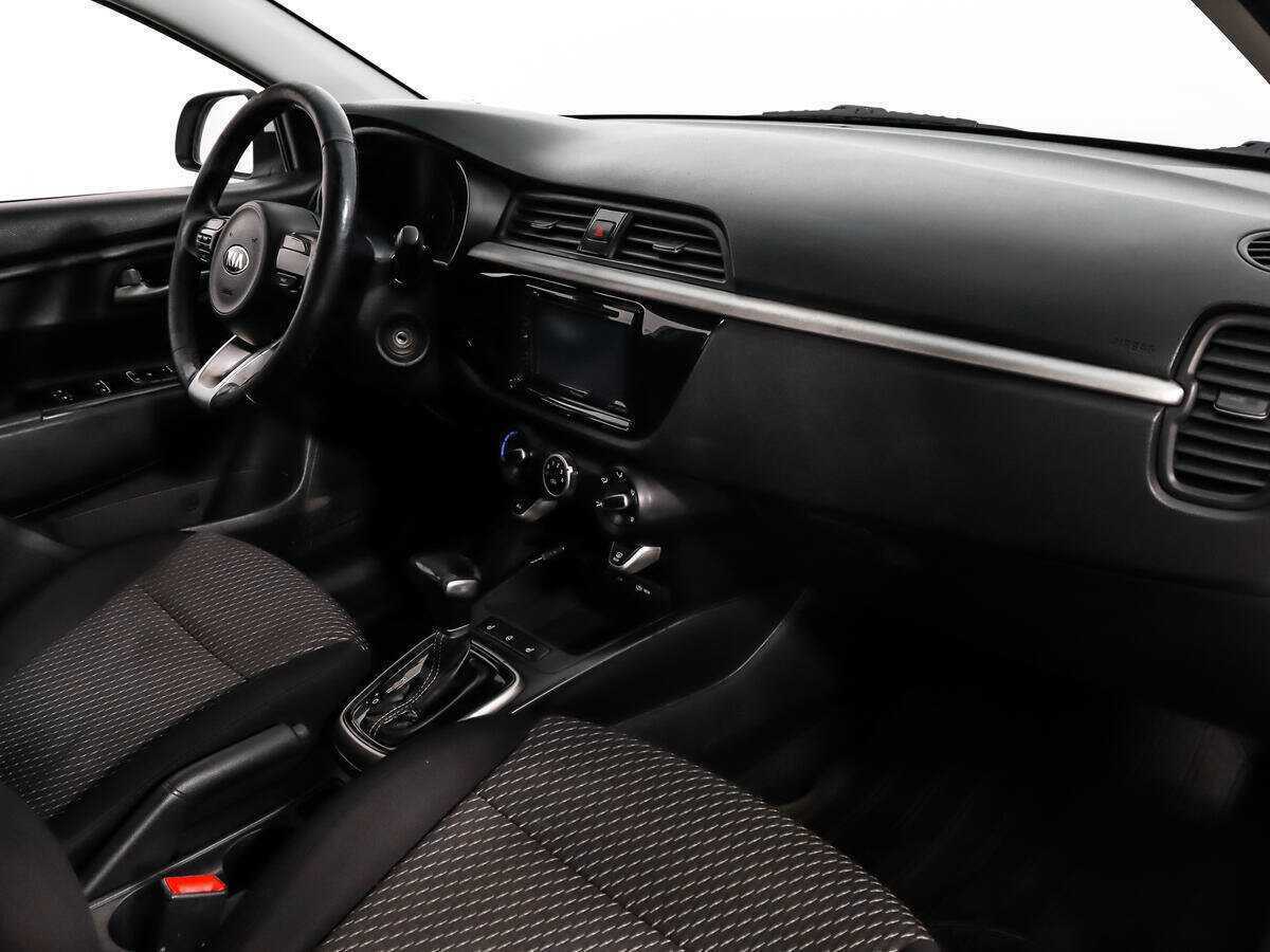 Kia Rio с пробегом — 2018 год. Фото: #10