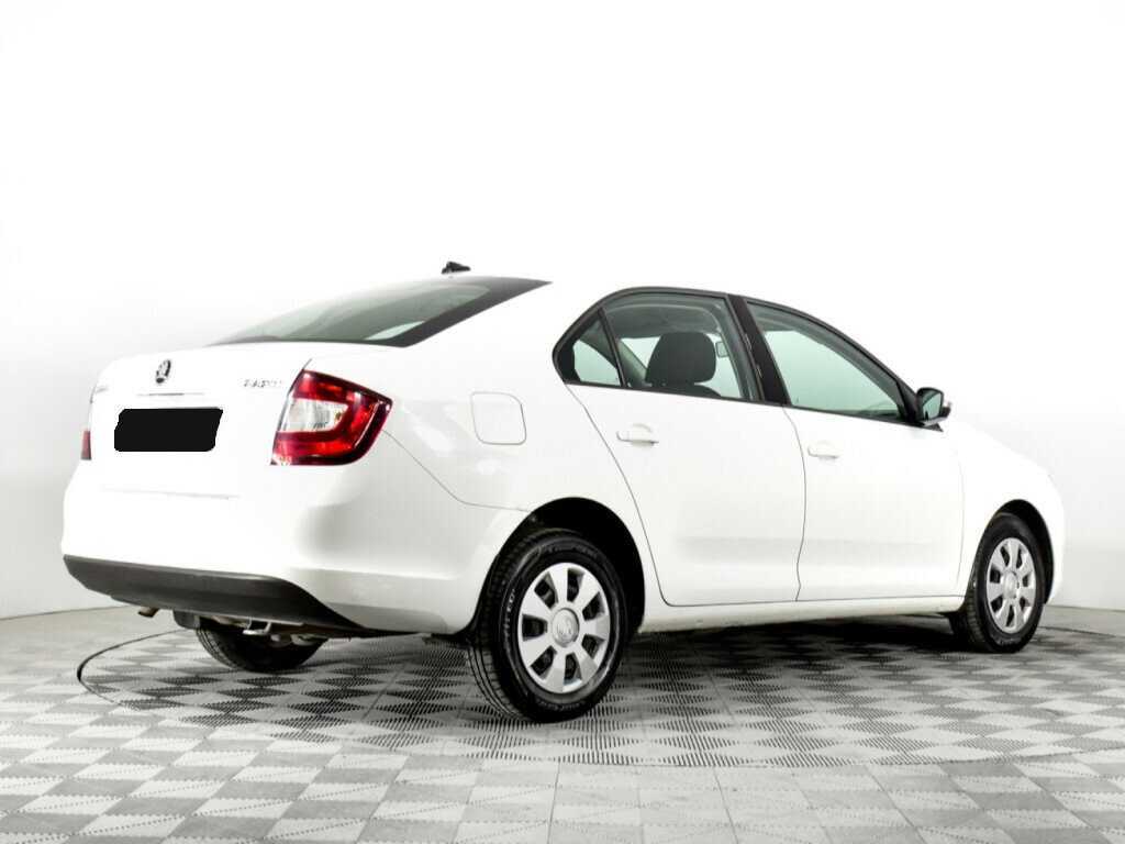 Skoda Rapid с пробегом — 2018 год. Фото: #4